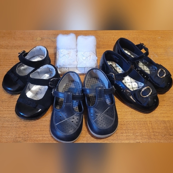 Sesame Street Other - Vintage Lot Of Baby Girl/ Toddler Girl Shoes -Sesame Street, Dyna Kids Sz NB-5